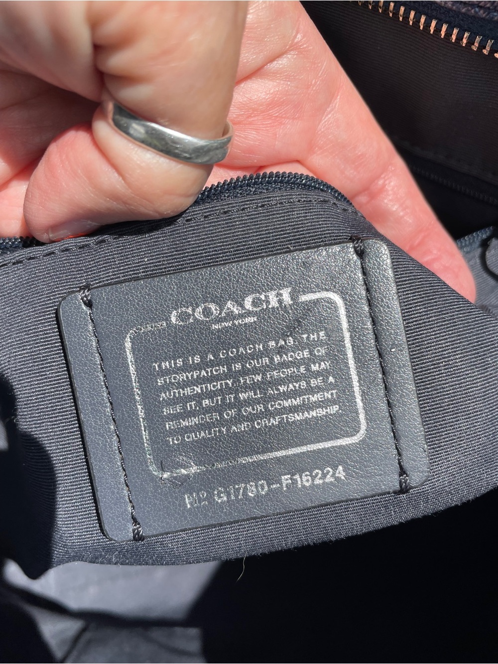 Coach metallic Blue Leather City Tote Zip Bag - 2017 - Picture 7 of 14